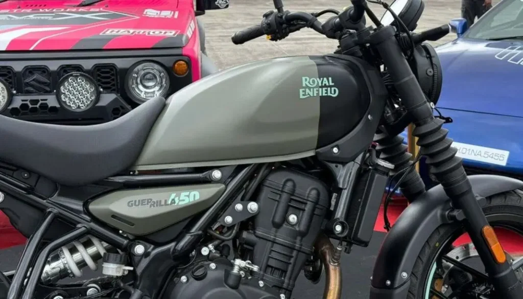 Royal Enfield Guerrilla 450 ‘Shadow Ash’ Colourway Launched in India at ₹2.49 Lakh 2 Royal Enfield Guerrilla 450