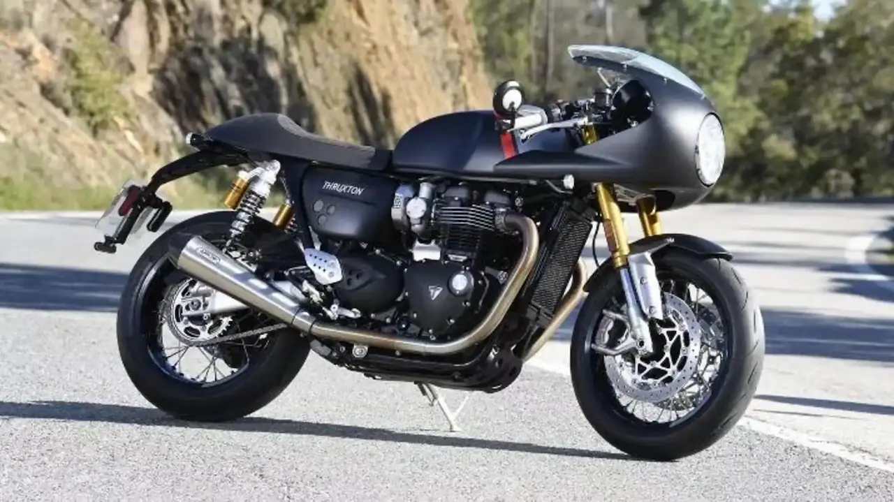 New Triumph Thruxton 400