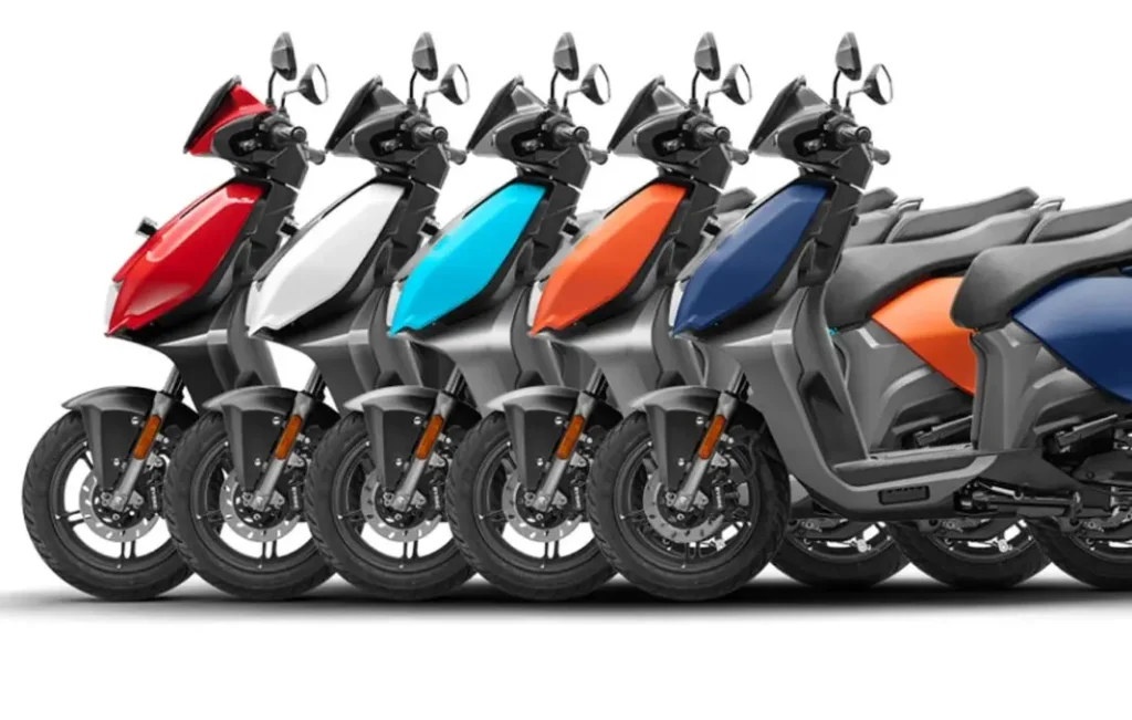 Hero July 2025 Sales Surge Near 4.5 Lakh Units, Vida EV Growth Explained 2 Hero July 2025 Sales